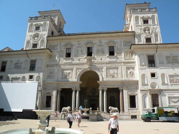  Villa Médicis, façade côté jardins